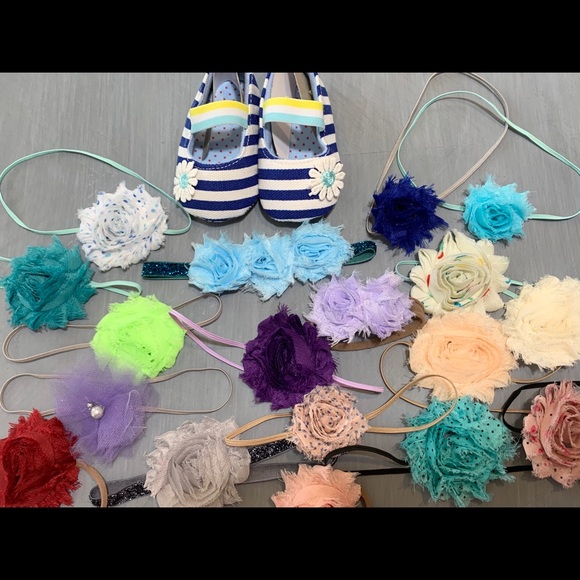 Baby girl shoes and headbands new 0-3 months - Picture 2 of 4